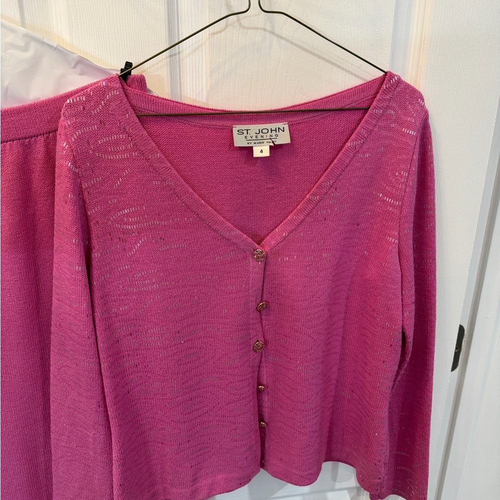 St. John Fuchsia Knit Top